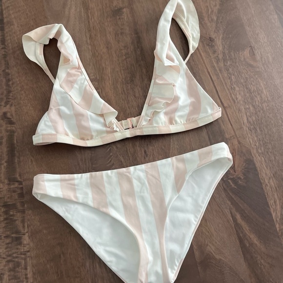 Tori Praver Adriana Swimsuit - Picture 6 of 10